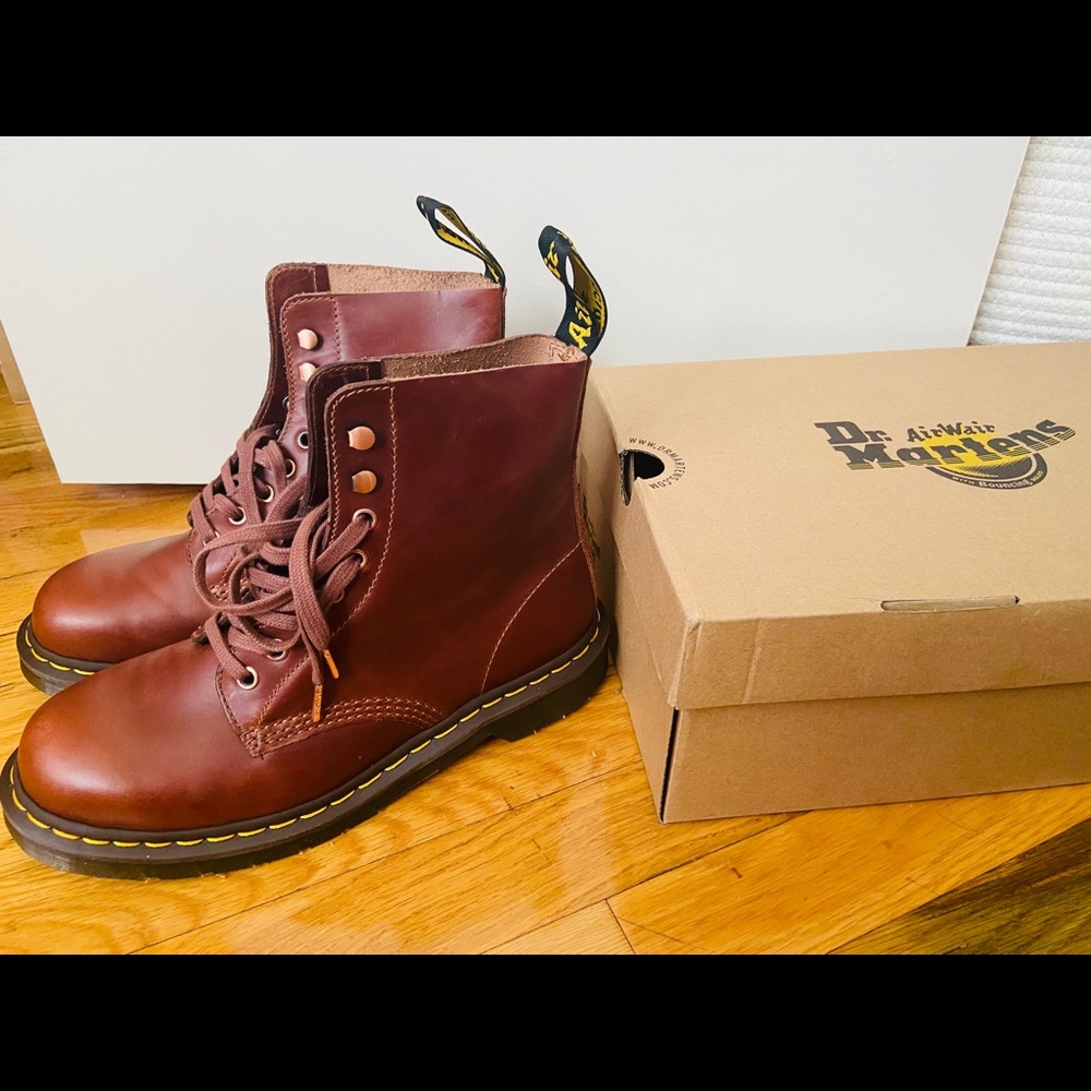 Dr. Martens 1460 Pascal Soap Stone Boot